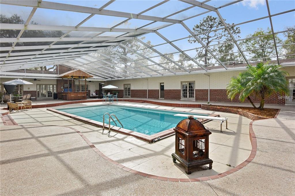 1000 E BERESFORD AVENUE, DELAND, Florida 32724, 4 Bedrooms Bedrooms, 10 Rooms Rooms,6 BathroomsBathrooms,Residential,For sale,BERESFORD,V4722711