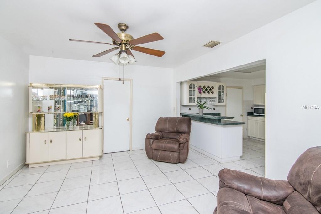 305 N LINCOLN AVENUE, TAMPA, Florida 33609, 4 Bedrooms Bedrooms, 4 Rooms Rooms,4 BathroomsBathrooms,Residential,For sale,LINCOLN,T2927425