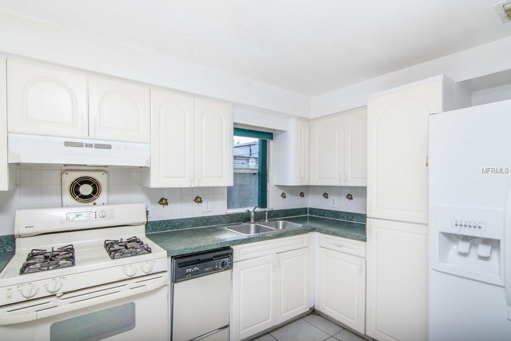 305 N LINCOLN AVENUE, TAMPA, Florida 33609, 4 Bedrooms Bedrooms, 4 Rooms Rooms,4 BathroomsBathrooms,Residential,For sale,LINCOLN,T2927425