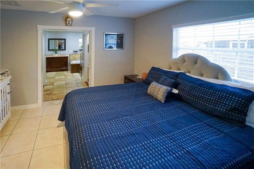 5519 25TH AVENUE N, ST PETERSBURG, Florida 33710, 3 Bedrooms Bedrooms, 7 Rooms Rooms,2 BathroomsBathrooms,Residential,For sale,25TH,U7847281