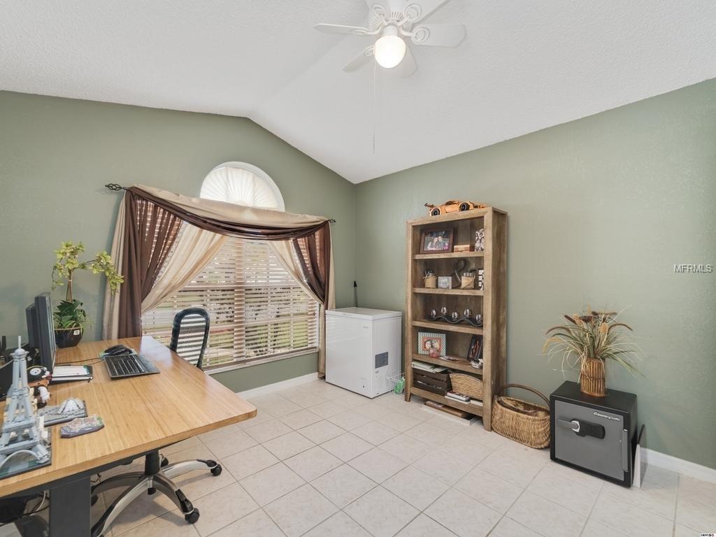 1051 HORNBEAM STREET, OVIEDO, Florida 32765, 3 Bedrooms Bedrooms, 3 Rooms Rooms,2 BathroomsBathrooms,Residential,For sale,HORNBEAM,O5561718