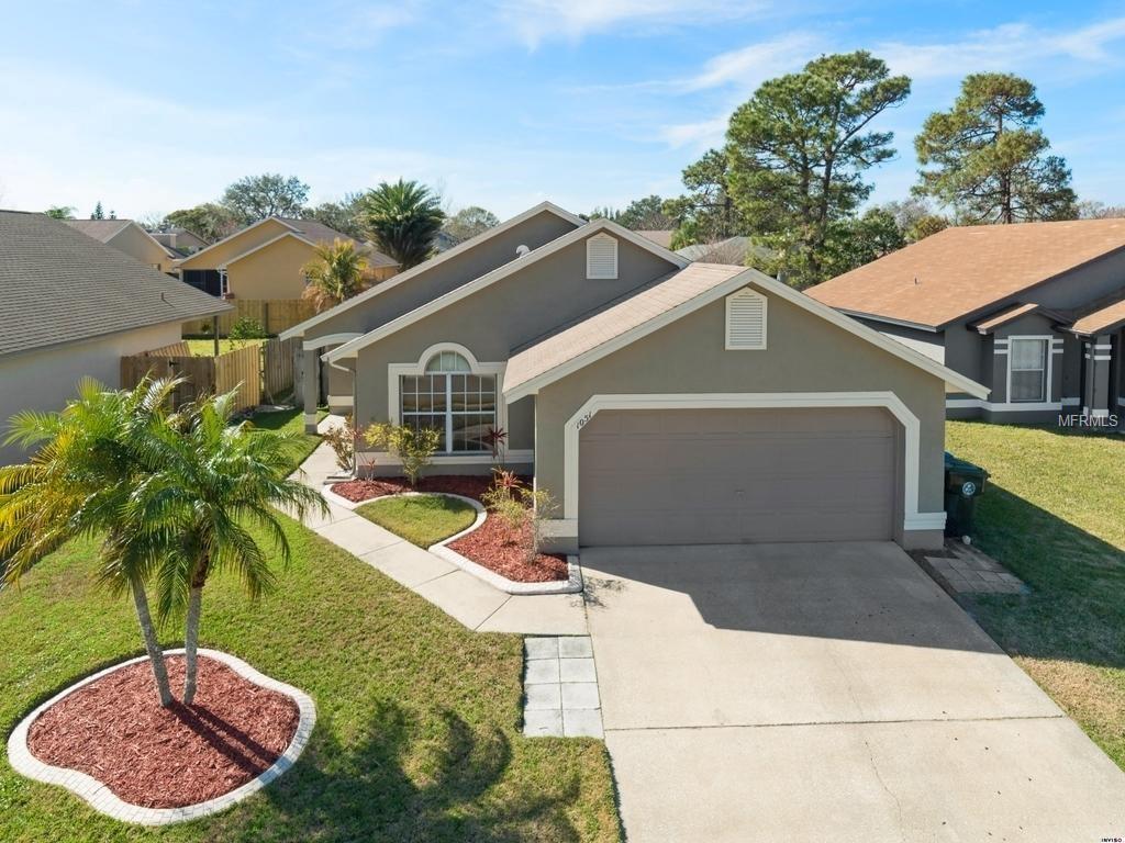 1051 HORNBEAM STREET, OVIEDO, Florida 32765, 3 Bedrooms Bedrooms, 3 Rooms Rooms,2 BathroomsBathrooms,Residential,For sale,HORNBEAM,O5561718