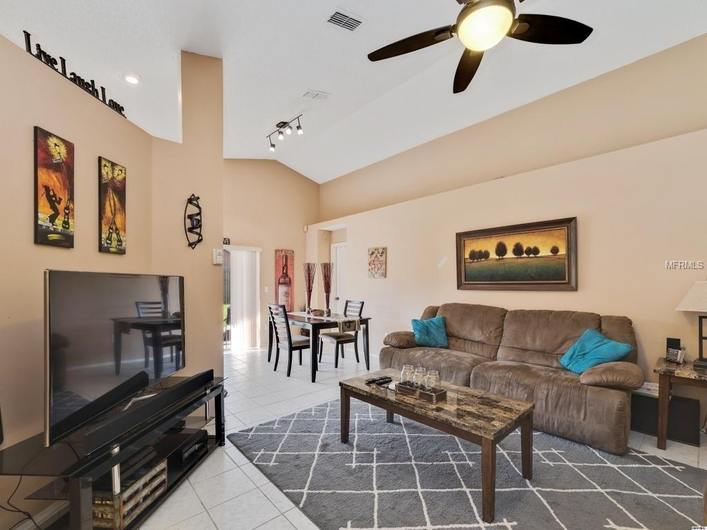 1051 HORNBEAM STREET, OVIEDO, Florida 32765, 3 Bedrooms Bedrooms, 3 Rooms Rooms,2 BathroomsBathrooms,Residential,For sale,HORNBEAM,O5561718