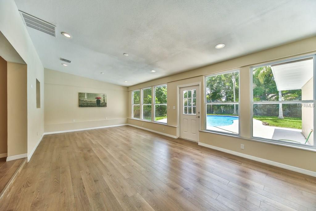 1511 KENLYN DRIVE, LONGWOOD, Florida 32779, 3 Bedrooms Bedrooms, 3 Rooms Rooms,2 BathroomsBathrooms,Residential,For sale,KENLYN,V4720136