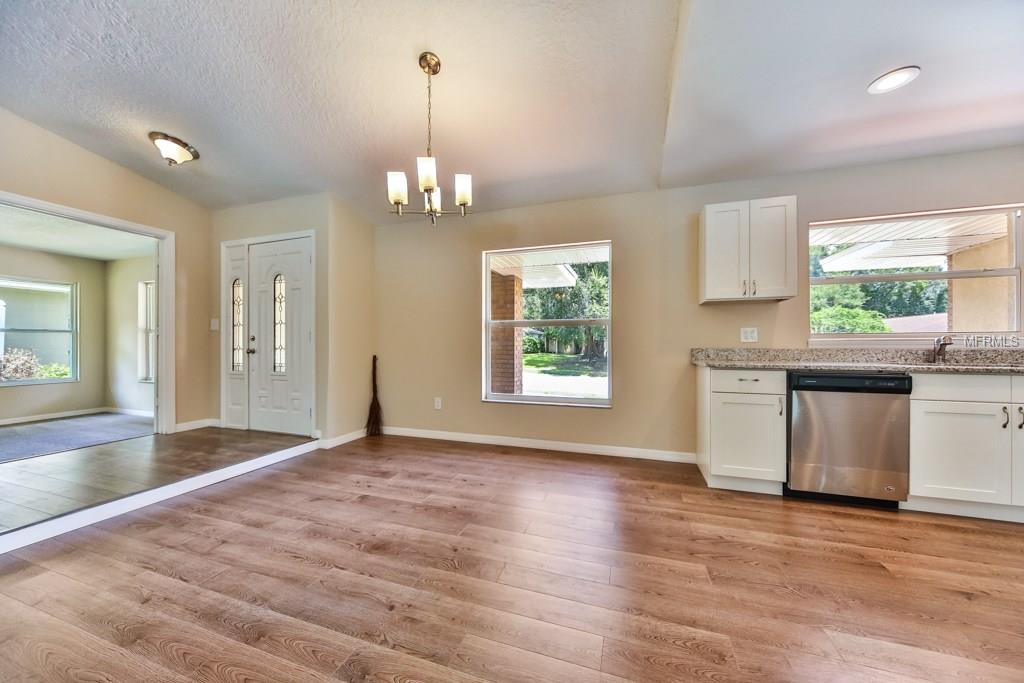 1511 KENLYN DRIVE, LONGWOOD, Florida 32779, 3 Bedrooms Bedrooms, 3 Rooms Rooms,2 BathroomsBathrooms,Residential,For sale,KENLYN,V4720136