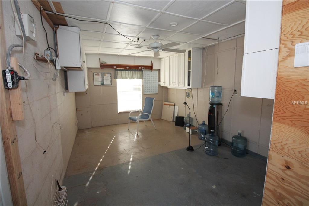 3180 LOCKWOOD LAKE CIRCLE, SARASOTA, Florida 34234, 3 Bedrooms Bedrooms, 7 Rooms Rooms,2 BathroomsBathrooms,Residential,For sale,LOCKWOOD LAKE,A4198816