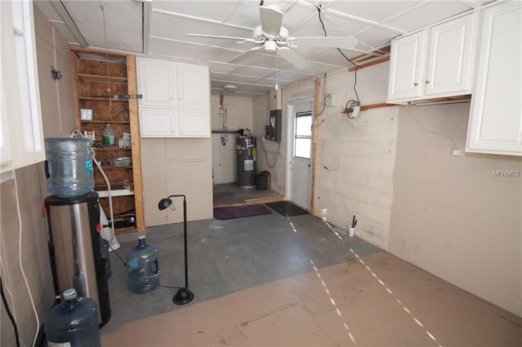 3180 LOCKWOOD LAKE CIRCLE, SARASOTA, Florida 34234, 3 Bedrooms Bedrooms, 7 Rooms Rooms,2 BathroomsBathrooms,Residential,For sale,LOCKWOOD LAKE,A4198816