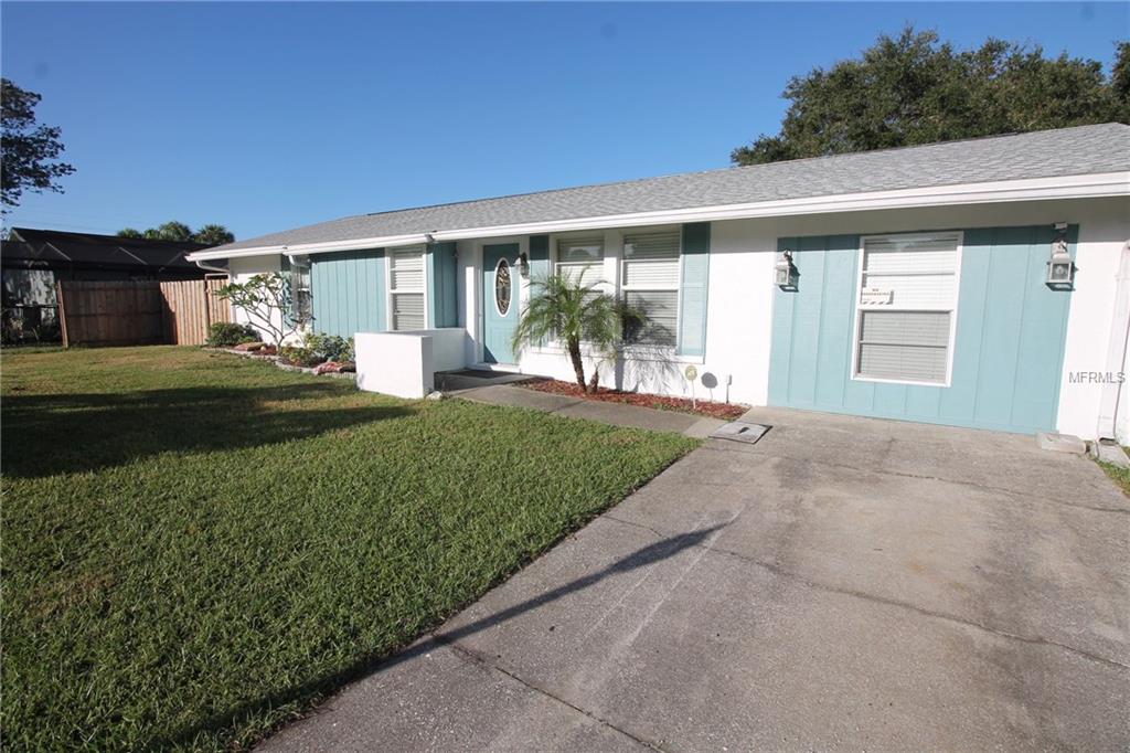 3180 LOCKWOOD LAKE CIRCLE, SARASOTA, Florida 34234, 3 Bedrooms Bedrooms, 7 Rooms Rooms,2 BathroomsBathrooms,Residential,For sale,LOCKWOOD LAKE,A4198816