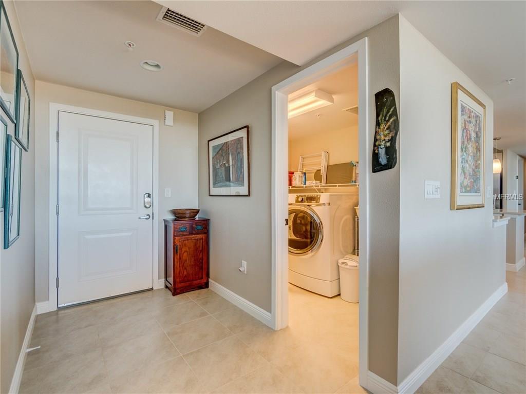 223 ISLAND WAY, CLEARWATER BEACH, Florida 33767, 3 Bedrooms Bedrooms, 3 Rooms Rooms,3 BathroomsBathrooms,Residential,For sale,ISLAND,U7840414