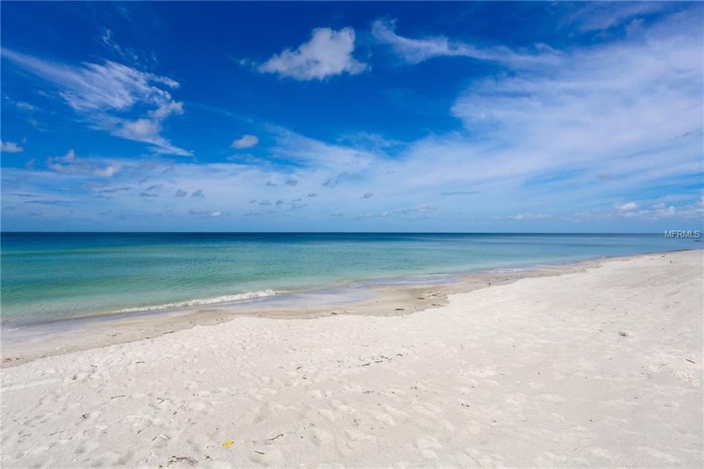 765 JUNGLE QUEEN WAY, LONGBOAT KEY, Florida 34228, 3 Bedrooms Bedrooms, 7 Rooms Rooms,2 BathroomsBathrooms,Residential,For sale,JUNGLE QUEEN,R4707285