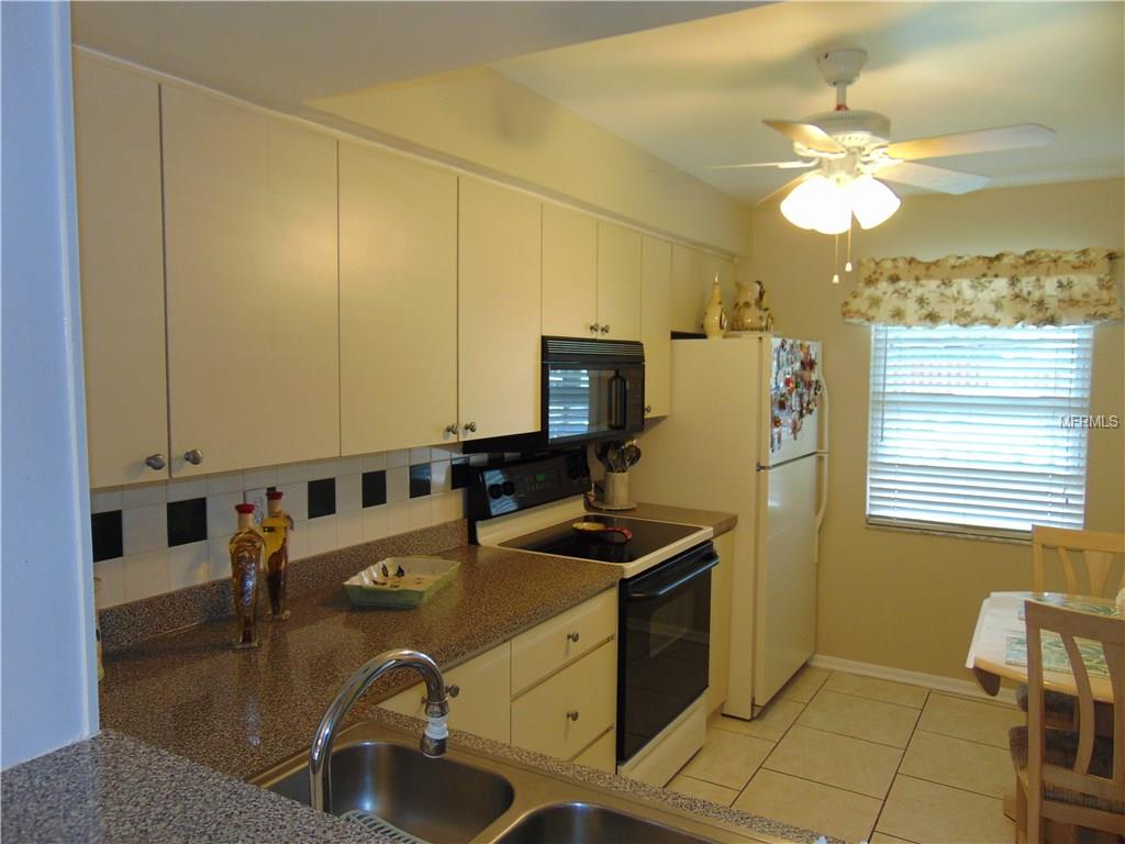 2669 WOODGATE LANE, SARASOTA, Florida 34231, 2 Bedrooms Bedrooms, 3 Rooms Rooms,2 BathroomsBathrooms,Residential,For sale,WOODGATE,D5922344