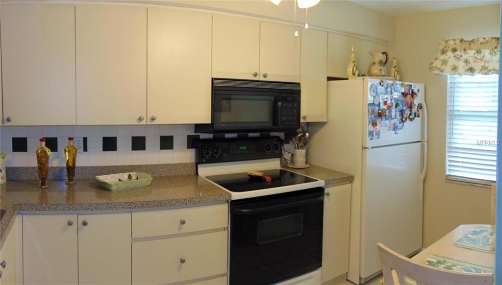 2669 WOODGATE LANE, SARASOTA, Florida 34231, 2 Bedrooms Bedrooms, 3 Rooms Rooms,2 BathroomsBathrooms,Residential,For sale,WOODGATE,D5922344