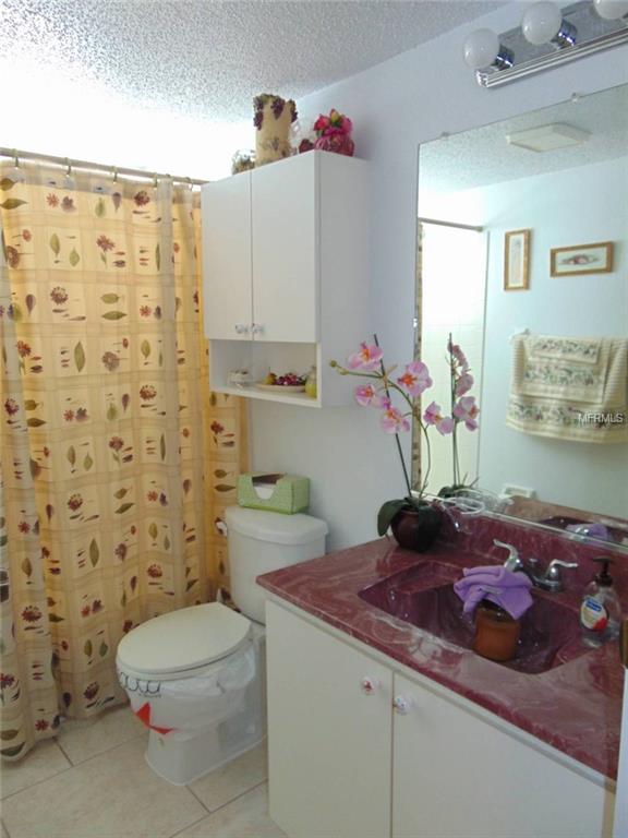 2669 WOODGATE LANE, SARASOTA, Florida 34231, 2 Bedrooms Bedrooms, 3 Rooms Rooms,2 BathroomsBathrooms,Residential,For sale,WOODGATE,D5922344