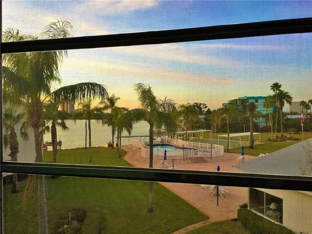 1898 SHORE DRIVE S, SOUTH PASADENA, Florida 33707, 1 Bedroom Bedrooms, 5 Rooms Rooms,1 BathroomBathrooms,Residential,For sale,SHORE,U7844659