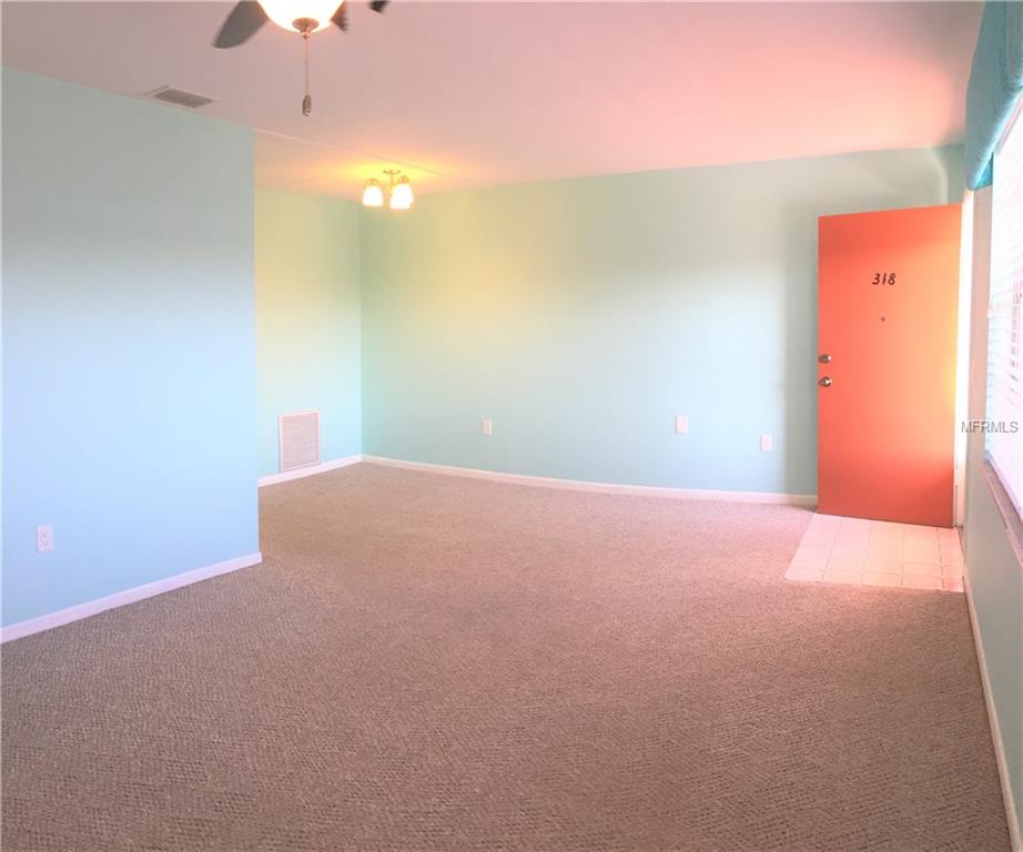 1898 SHORE DRIVE S, SOUTH PASADENA, Florida 33707, 1 Bedroom Bedrooms, 5 Rooms Rooms,1 BathroomBathrooms,Residential,For sale,SHORE,U7844659