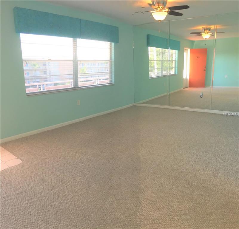 1898 SHORE DRIVE S, SOUTH PASADENA, Florida 33707, 1 Bedroom Bedrooms, 5 Rooms Rooms,1 BathroomBathrooms,Residential,For sale,SHORE,U7844659