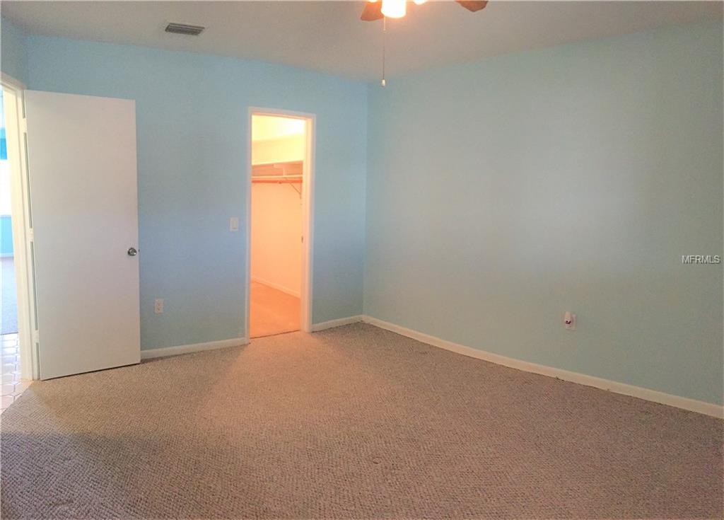 1898 SHORE DRIVE S, SOUTH PASADENA, Florida 33707, 1 Bedroom Bedrooms, 5 Rooms Rooms,1 BathroomBathrooms,Residential,For sale,SHORE,U7844659