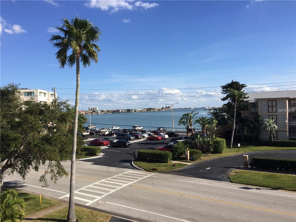 1898 SHORE DRIVE S, SOUTH PASADENA, Florida 33707, 1 Bedroom Bedrooms, 5 Rooms Rooms,1 BathroomBathrooms,Residential,For sale,SHORE,U7844659