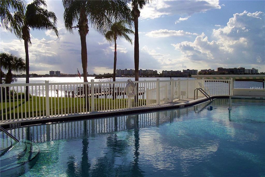 1898 SHORE DRIVE S, SOUTH PASADENA, Florida 33707, 1 Bedroom Bedrooms, 5 Rooms Rooms,1 BathroomBathrooms,Residential,For sale,SHORE,U7844659