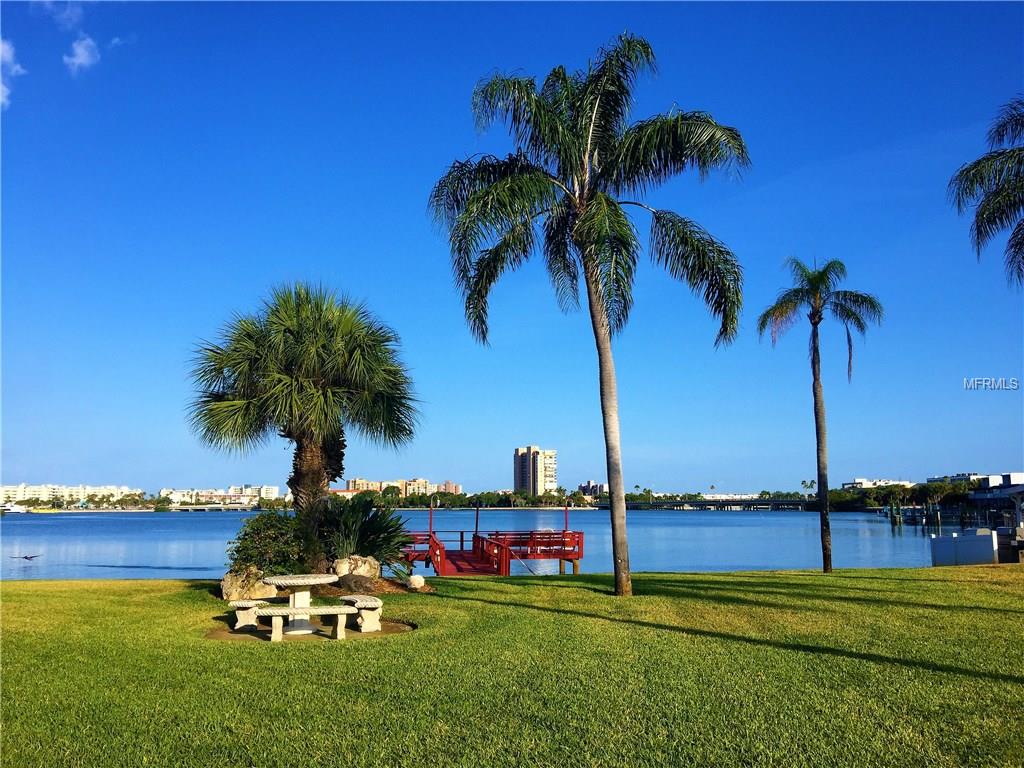 1898 SHORE DRIVE S, SOUTH PASADENA, Florida 33707, 1 Bedroom Bedrooms, 5 Rooms Rooms,1 BathroomBathrooms,Residential,For sale,SHORE,U7844659