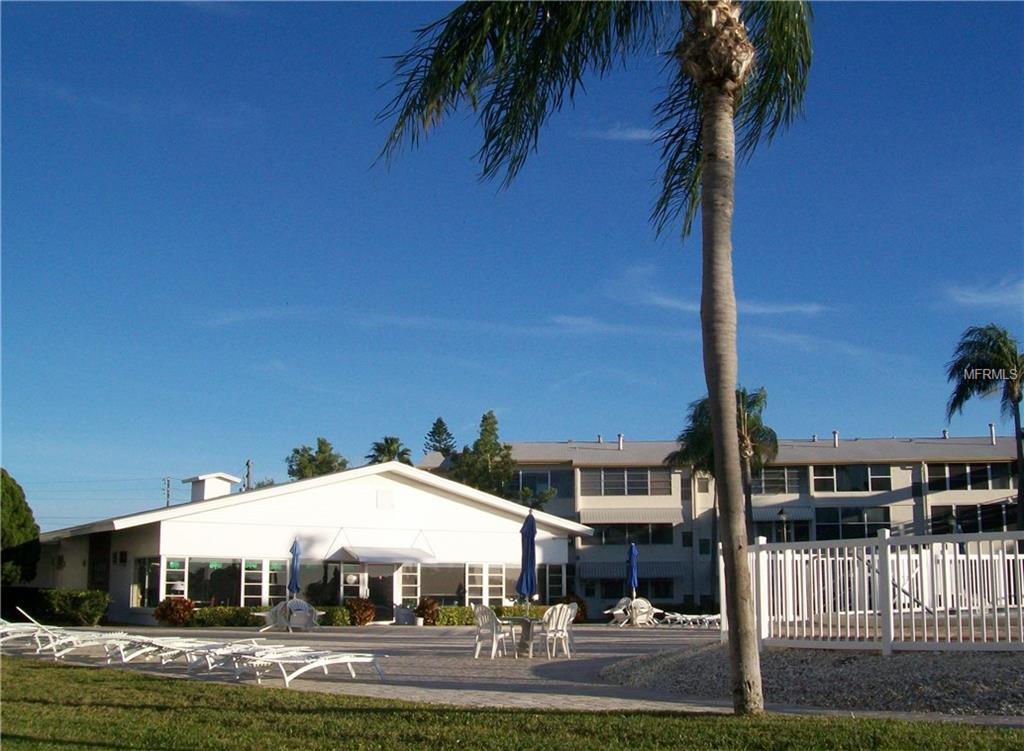 1898 SHORE DRIVE S, SOUTH PASADENA, Florida 33707, 1 Bedroom Bedrooms, 5 Rooms Rooms,1 BathroomBathrooms,Residential,For sale,SHORE,U7844659