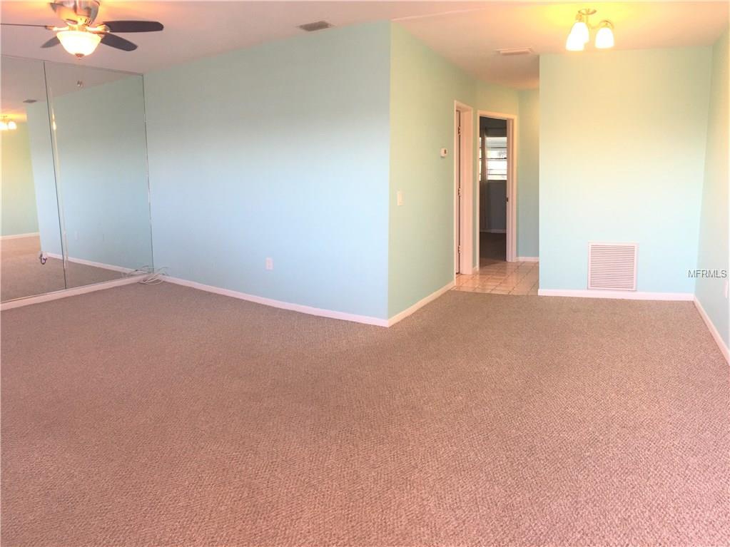 1898 SHORE DRIVE S, SOUTH PASADENA, Florida 33707, 1 Bedroom Bedrooms, 5 Rooms Rooms,1 BathroomBathrooms,Residential,For sale,SHORE,U7844659