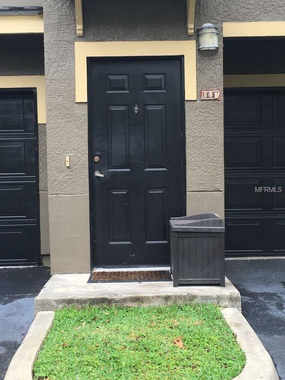 197 VILLA DI ESTE TERRACE, LAKE MARY, Florida 32746, 2 Bedrooms Bedrooms, 4 Rooms Rooms,2 BathroomsBathrooms,Residential,For sale,VILLA DI ESTE,O5558048