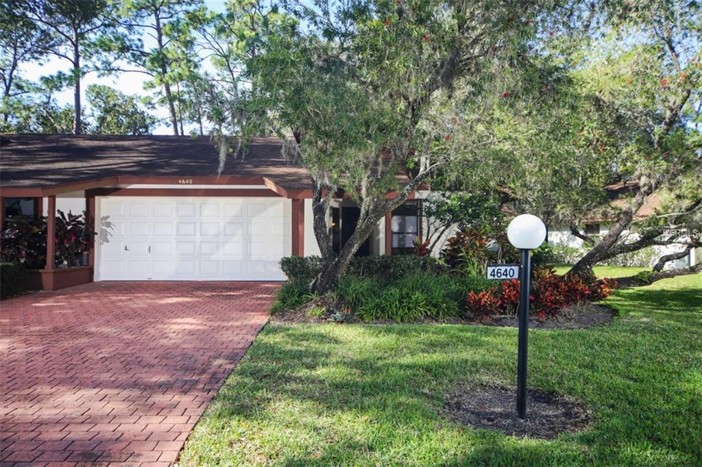4640 OAK FOREST DRIVE E, SARASOTA, Florida 34231, 2 Bedrooms Bedrooms, 7 Rooms Rooms,2 BathroomsBathrooms,Residential,For sale,OAK FOREST,A4208215