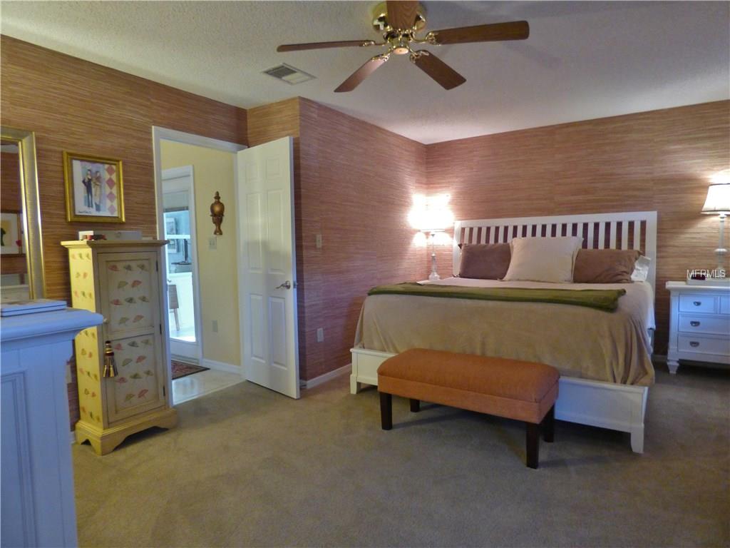 4640 OAK FOREST DRIVE E, SARASOTA, Florida 34231, 2 Bedrooms Bedrooms, 7 Rooms Rooms,2 BathroomsBathrooms,Residential,For sale,OAK FOREST,A4208215