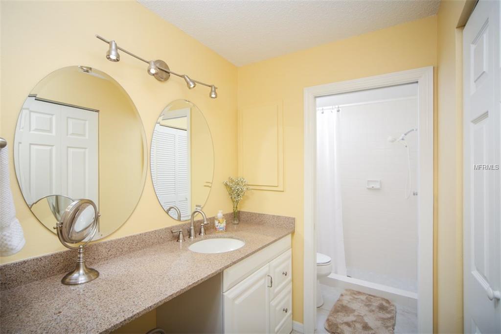 4640 OAK FOREST DRIVE E, SARASOTA, Florida 34231, 2 Bedrooms Bedrooms, 7 Rooms Rooms,2 BathroomsBathrooms,Residential,For sale,OAK FOREST,A4208215