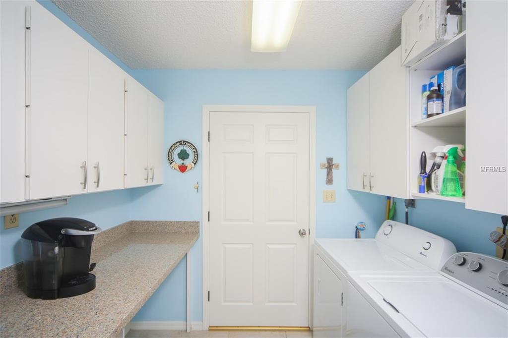 4640 OAK FOREST DRIVE E, SARASOTA, Florida 34231, 2 Bedrooms Bedrooms, 7 Rooms Rooms,2 BathroomsBathrooms,Residential,For sale,OAK FOREST,A4208215