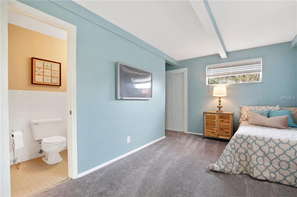 7912 GARDEN DRIVE N, ST PETERSBURG, Florida 33710, 3 Bedrooms Bedrooms, 7 Rooms Rooms,3 BathroomsBathrooms,Residential,For sale,GARDEN,U7846106