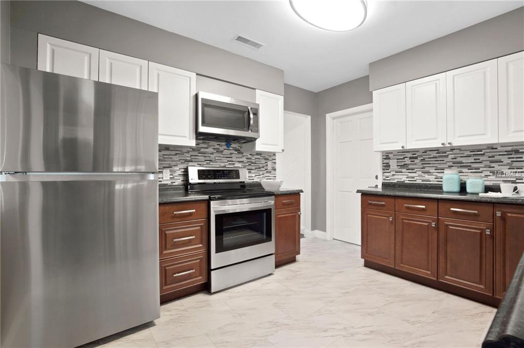 7912 GARDEN DRIVE N, ST PETERSBURG, Florida 33710, 3 Bedrooms Bedrooms, 7 Rooms Rooms,3 BathroomsBathrooms,Residential,For sale,GARDEN,U7846106