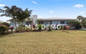 7912 GARDEN DRIVE N, ST PETERSBURG, Florida 33710, 3 Bedrooms Bedrooms, 7 Rooms Rooms,3 BathroomsBathrooms,Residential,For sale,GARDEN,U7846106