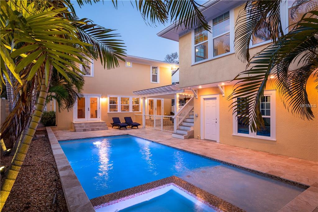 134 15TH AVENUE N, ST PETERSBURG, Florida 33704, 5 Bedrooms Bedrooms, 12 Rooms Rooms,3 BathroomsBathrooms,Residential,For sale,15TH,U7846445