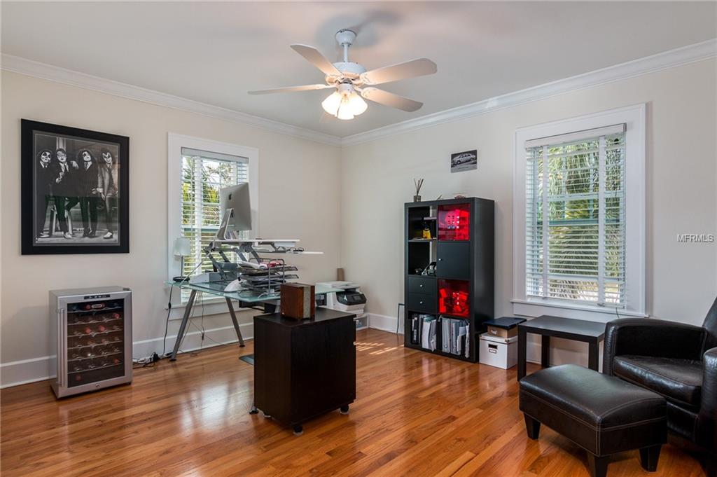 134 15TH AVENUE N, ST PETERSBURG, Florida 33704, 5 Bedrooms Bedrooms, 12 Rooms Rooms,3 BathroomsBathrooms,Residential,For sale,15TH,U7846445