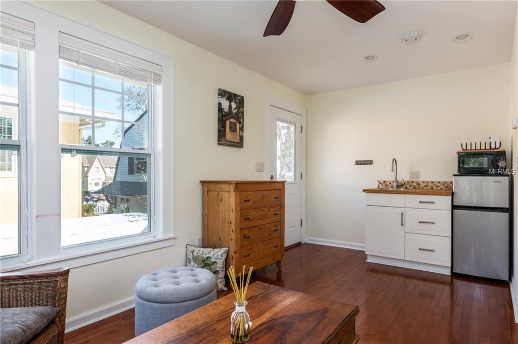 134 15TH AVENUE N, ST PETERSBURG, Florida 33704, 5 Bedrooms Bedrooms, 12 Rooms Rooms,3 BathroomsBathrooms,Residential,For sale,15TH,U7846445