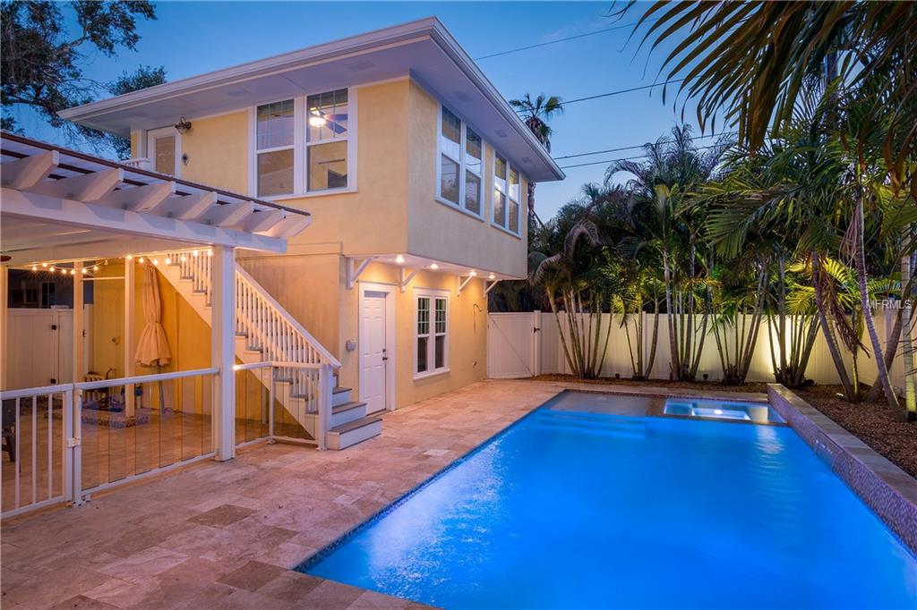 134 15TH AVENUE N, ST PETERSBURG, Florida 33704, 5 Bedrooms Bedrooms, 12 Rooms Rooms,3 BathroomsBathrooms,Residential,For sale,15TH,U7846445