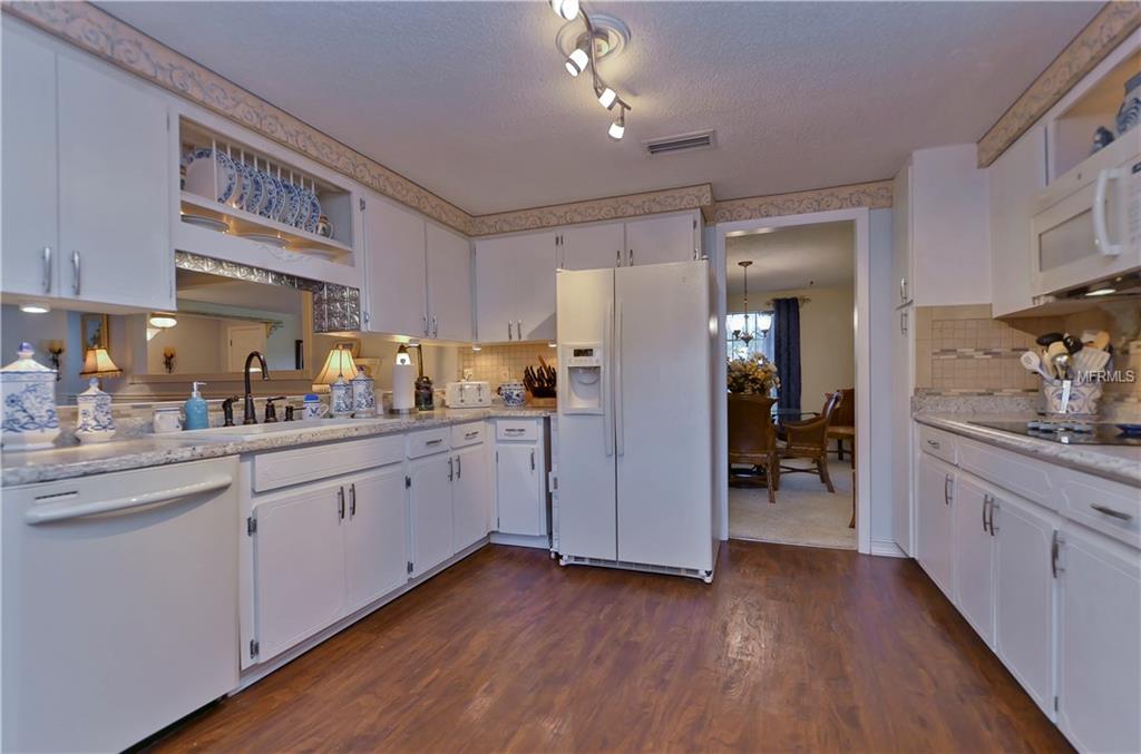 1104 BALLINGER ROAD, LUTZ, Florida 33548, 3 Bedrooms Bedrooms, 8 Rooms Rooms,2 BathroomsBathrooms,Residential,For sale,BALLINGER,T2928007