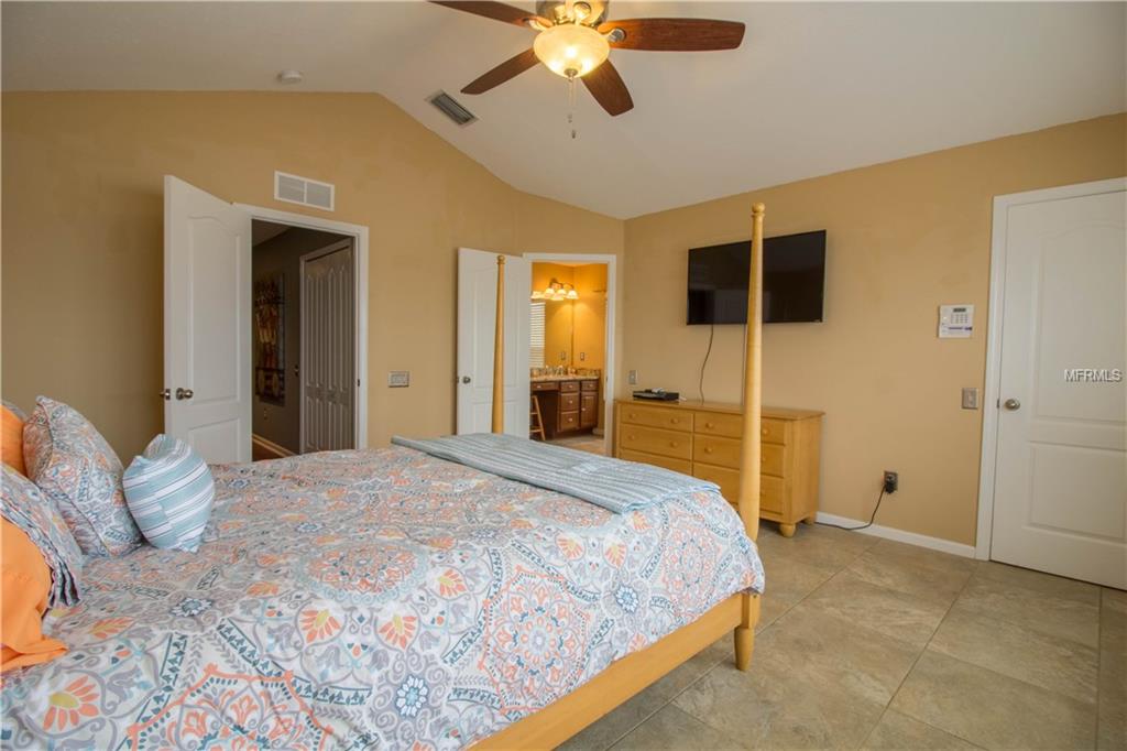 4949 POND RIDGE DRIVE, RIVERVIEW, Florida 33578, 3 Bedrooms Bedrooms, 5 Rooms Rooms,2 BathroomsBathrooms,Residential,For sale,POND RIDGE,U7847383