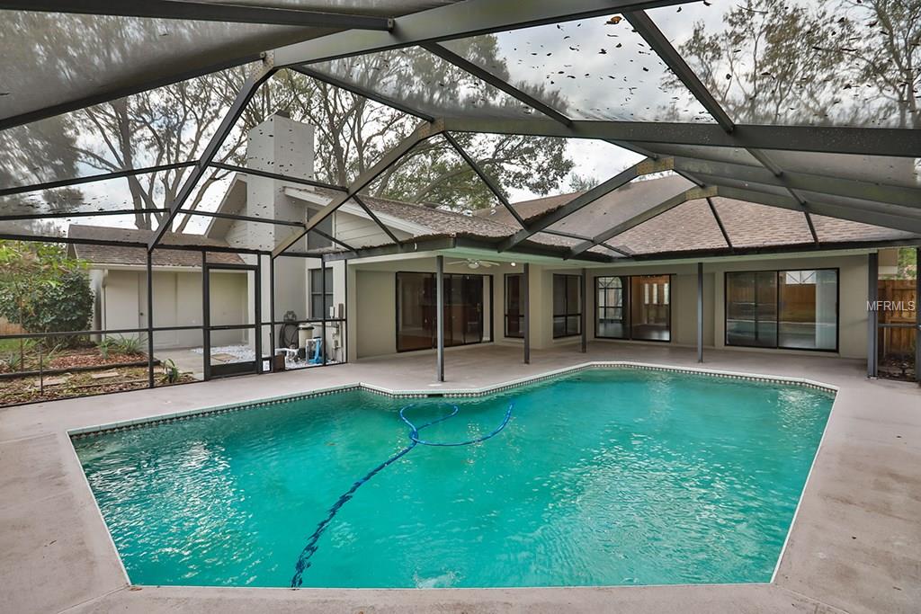 3916 BUCKINGHAM LOOP DRIVE, VALRICO, Florida 33594, 4 Bedrooms Bedrooms, 6 Rooms Rooms,2 BathroomsBathrooms,Residential,For sale,BUCKINGHAM LOOP,T2928325