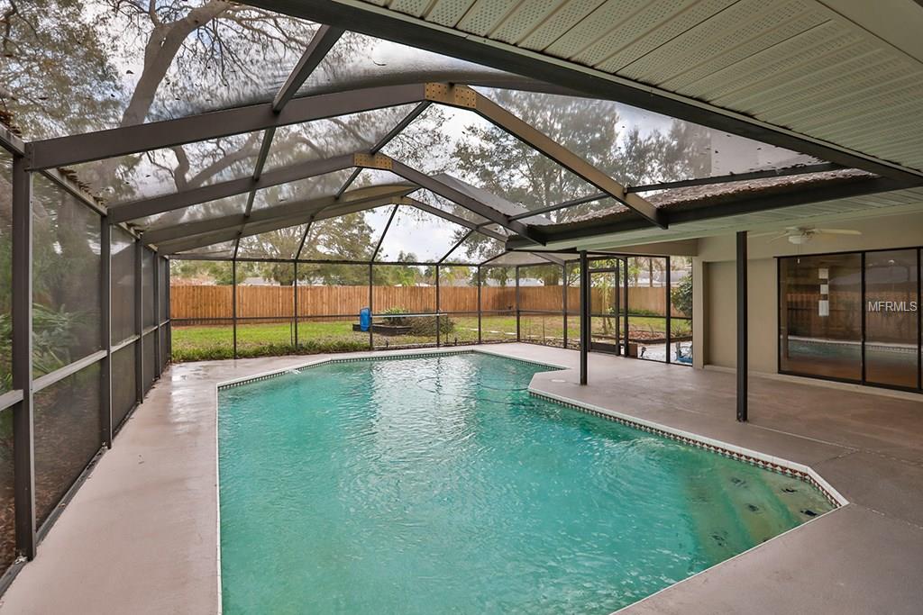 3916 BUCKINGHAM LOOP DRIVE, VALRICO, Florida 33594, 4 Bedrooms Bedrooms, 6 Rooms Rooms,2 BathroomsBathrooms,Residential,For sale,BUCKINGHAM LOOP,T2928325