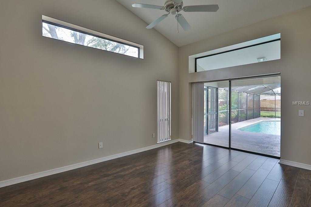 3916 BUCKINGHAM LOOP DRIVE, VALRICO, Florida 33594, 4 Bedrooms Bedrooms, 6 Rooms Rooms,2 BathroomsBathrooms,Residential,For sale,BUCKINGHAM LOOP,T2928325