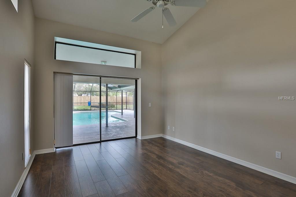 3916 BUCKINGHAM LOOP DRIVE, VALRICO, Florida 33594, 4 Bedrooms Bedrooms, 6 Rooms Rooms,2 BathroomsBathrooms,Residential,For sale,BUCKINGHAM LOOP,T2928325