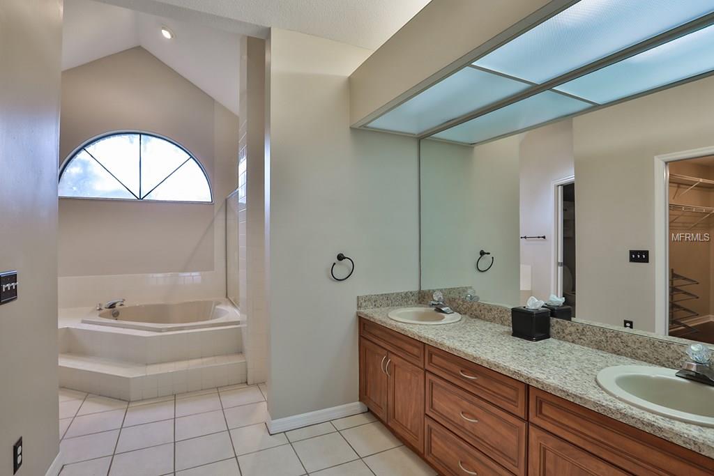 3916 BUCKINGHAM LOOP DRIVE, VALRICO, Florida 33594, 4 Bedrooms Bedrooms, 6 Rooms Rooms,2 BathroomsBathrooms,Residential,For sale,BUCKINGHAM LOOP,T2928325