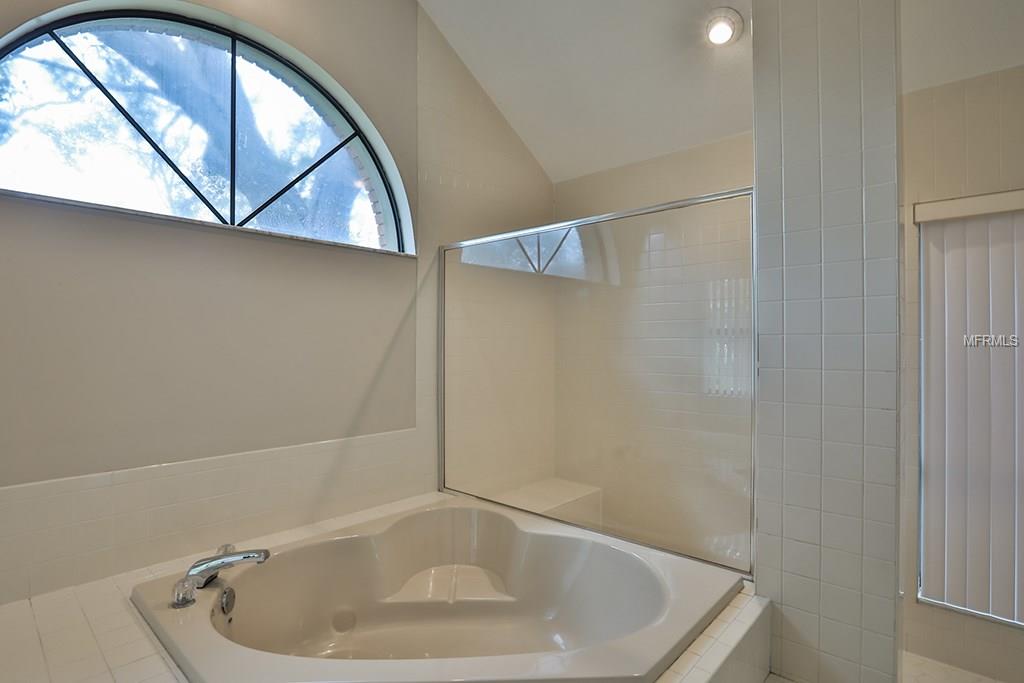 3916 BUCKINGHAM LOOP DRIVE, VALRICO, Florida 33594, 4 Bedrooms Bedrooms, 6 Rooms Rooms,2 BathroomsBathrooms,Residential,For sale,BUCKINGHAM LOOP,T2928325