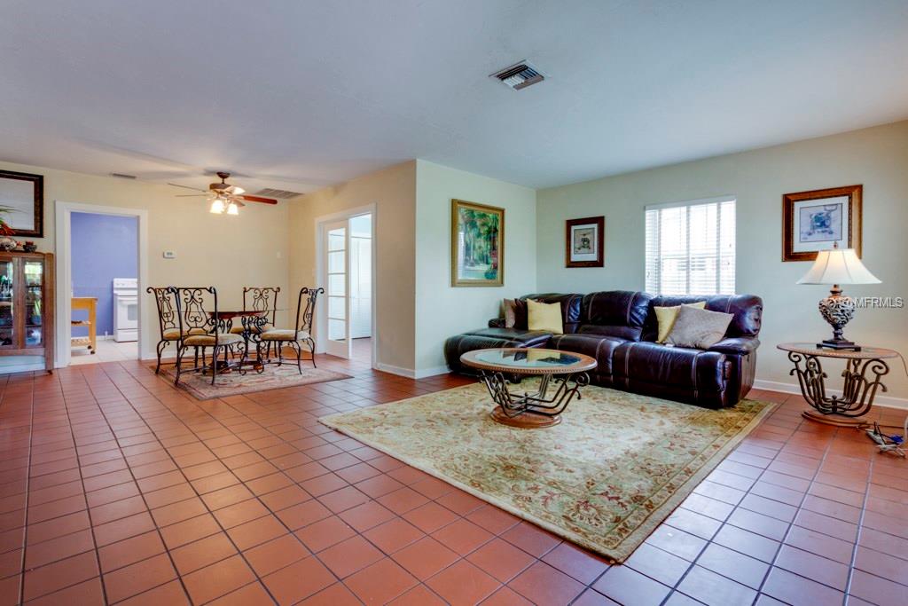 345 30TH AVENUE N, ST PETERSBURG, Florida 33704, 3 Bedrooms Bedrooms, 5 Rooms Rooms,2 BathroomsBathrooms,Residential,For sale,30TH,U7821146