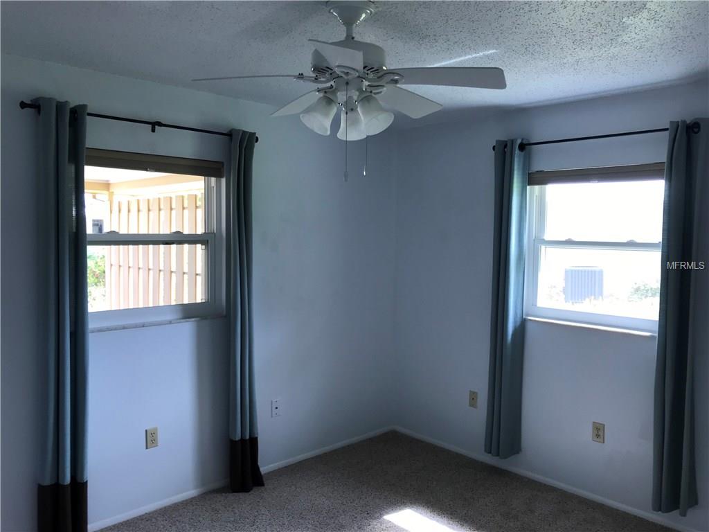 910 VILLAGE GREEN PARKWAY, BRADENTON, Florida 34209, 2 Bedrooms Bedrooms, 6 Rooms Rooms,2 BathroomsBathrooms,Residential,For sale,VILLAGE GREEN,A4198827