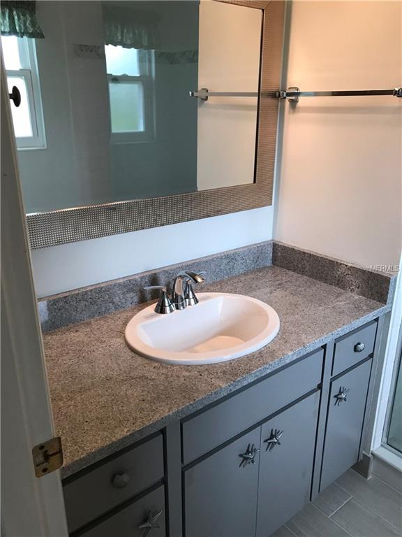 910 VILLAGE GREEN PARKWAY, BRADENTON, Florida 34209, 2 Bedrooms Bedrooms, 6 Rooms Rooms,2 BathroomsBathrooms,Residential,For sale,VILLAGE GREEN,A4198827