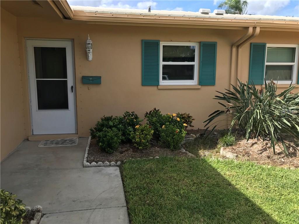 910 VILLAGE GREEN PARKWAY, BRADENTON, Florida 34209, 2 Bedrooms Bedrooms, 6 Rooms Rooms,2 BathroomsBathrooms,Residential,For sale,VILLAGE GREEN,A4198827